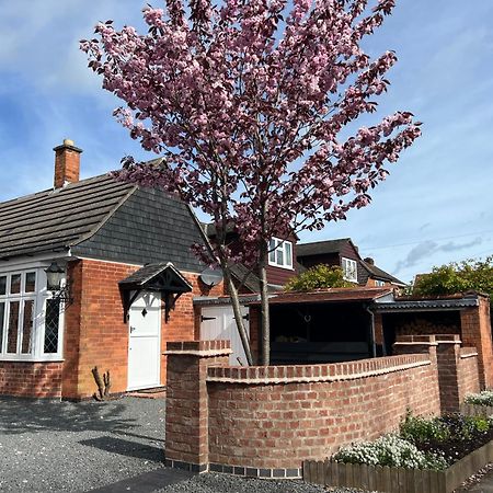 The Stables Annex Hotel Hinckley Exterior photo